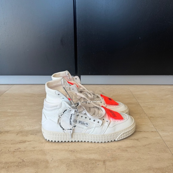 Off-White 3.0 Off Court Lace-Up Sneakers - Picture 1 of 6
